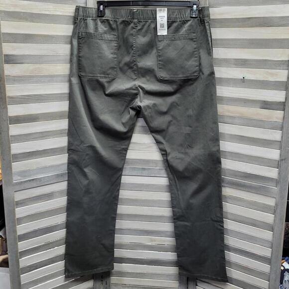 Men's Comfort Straight Fit Chino Pants | DENIZEN® from Levi's | XXL - Picture 5 of 9